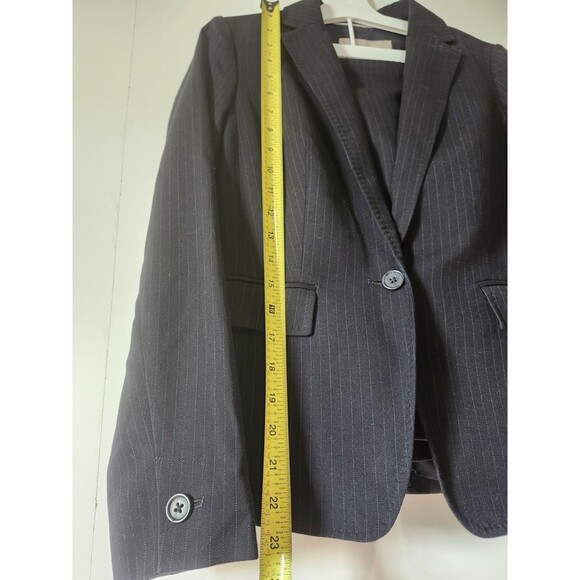 Banana Republic Pinstripe Skirt Suit Set 2P Petite Blazer & Skirt Gray Classic - Picture 8 of 16
